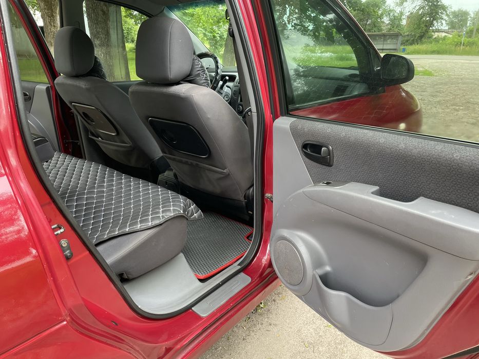 Hyundai Matrix 2006, 1.8 газ/бензин АВТОМАТ