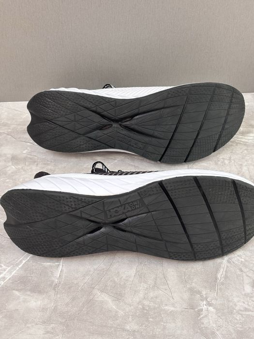 Hoka Carbon x 3