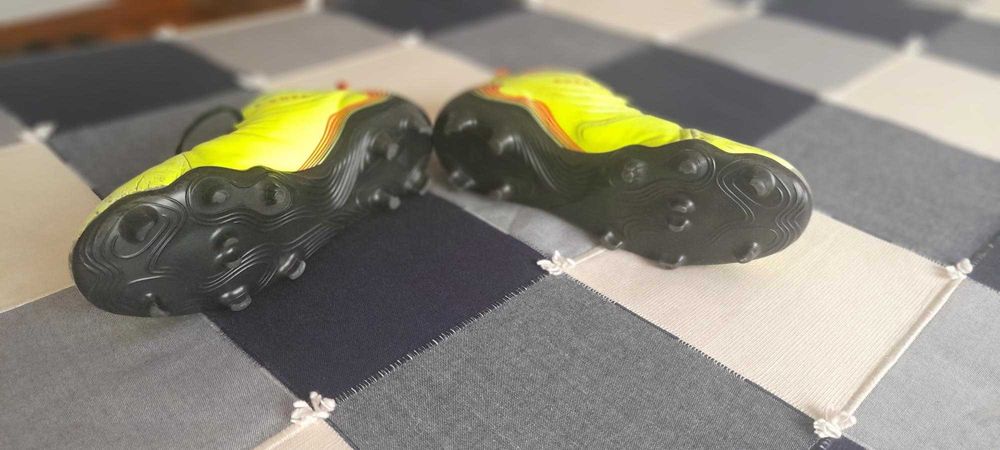 Chuteiras ADIDAS Copa Nº 38 (2/3) - p/relvado sintético