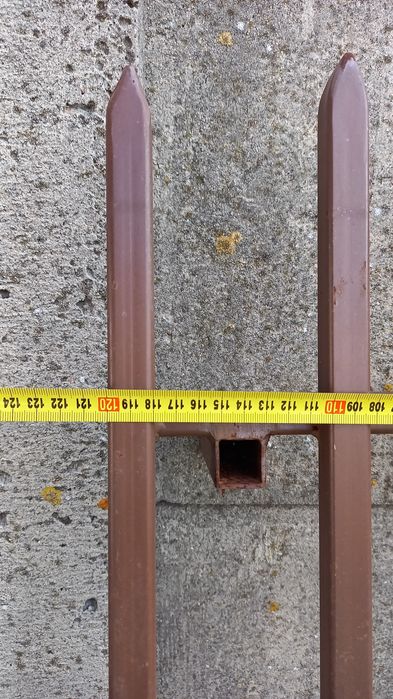 Krata stalowa na okno 140x120.