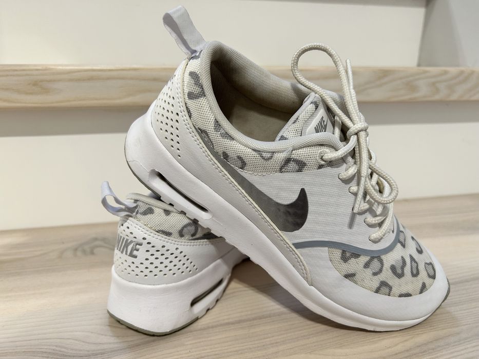 Nike buty sportowe r. 36,5 cm damskie adidasy