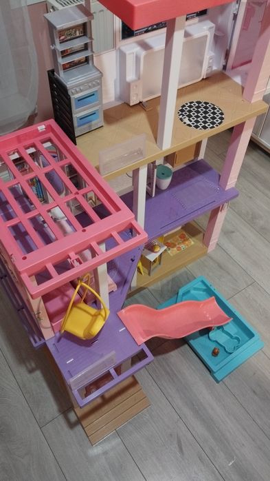 Domek dla lalek Barbie Dream House