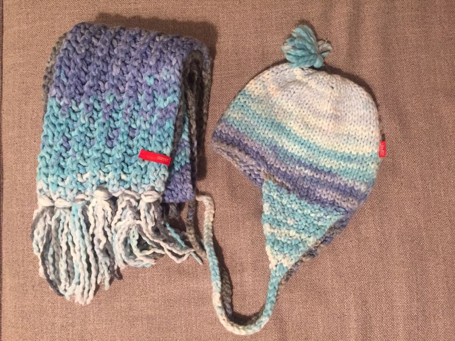 Komplet czapka i szal Esprit