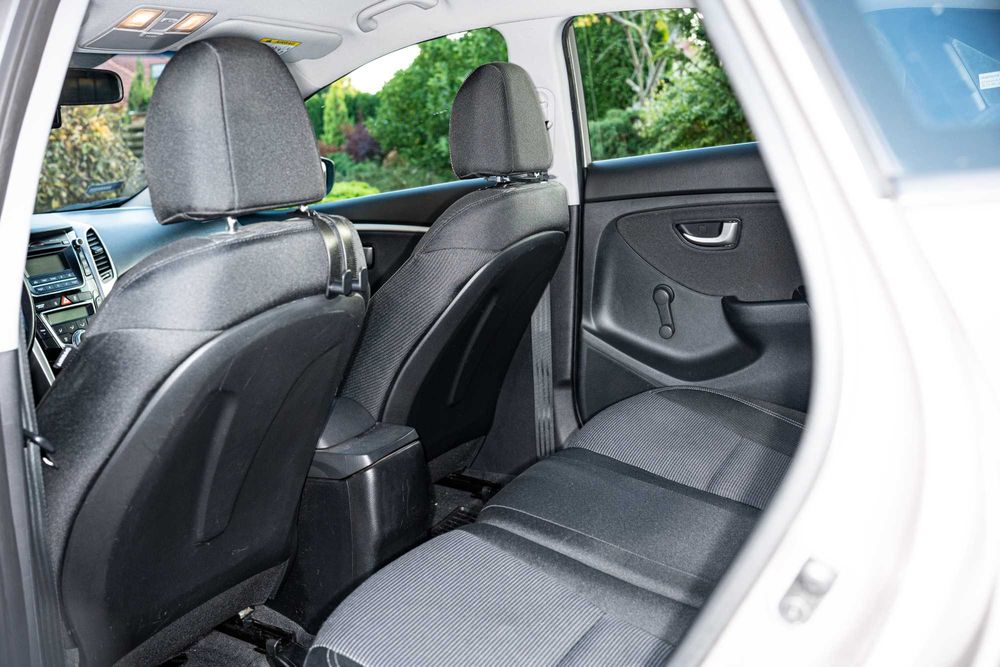 Sprzedam samochód Hyundai i30 1.4MPI po lifcie