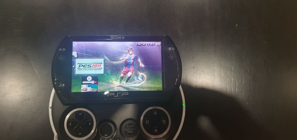 Vendo PSP portable  Go como nova