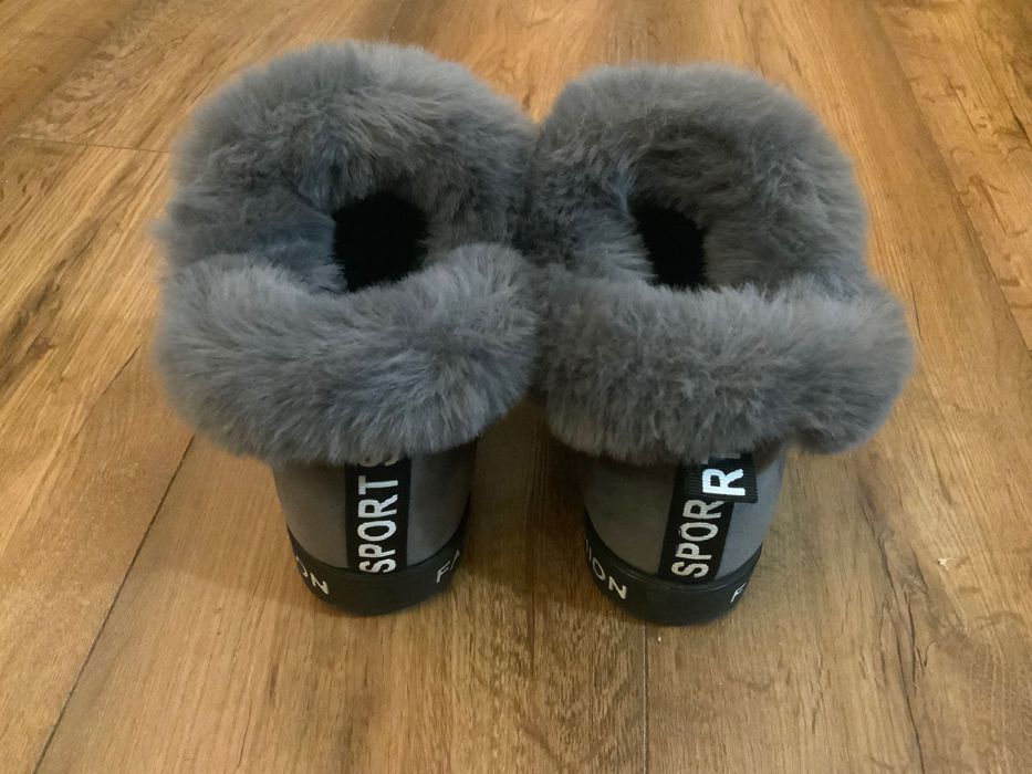 Buty sneakersy szare z futerkiem SCHINO rozmiar 38 / 39