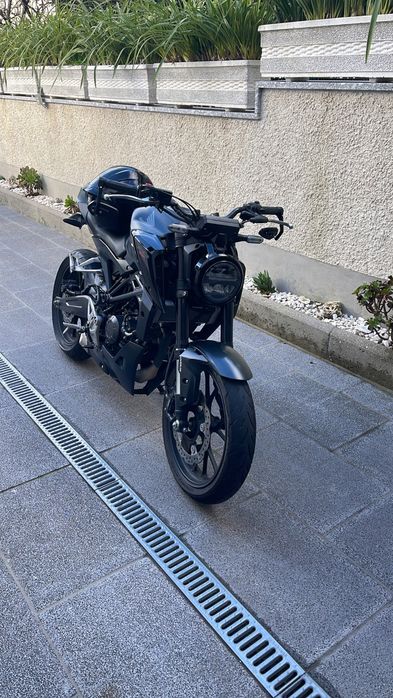 Honda cb125r 2023