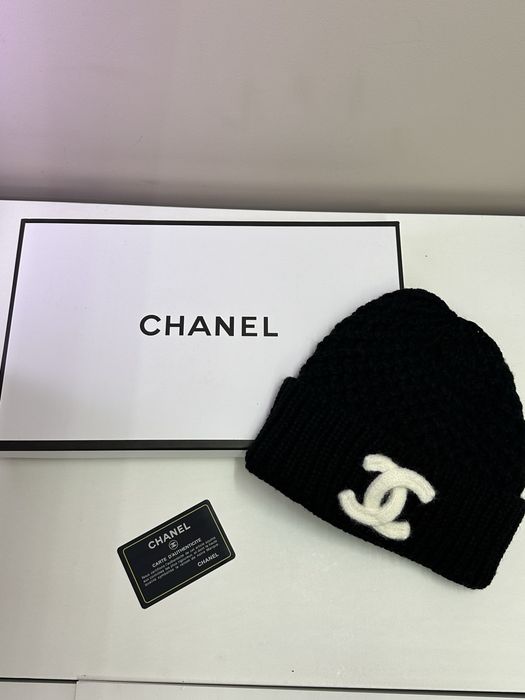 Czapka Chanel nowa z pudełkiem damska