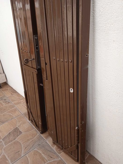 Grades de segurança para janela. Não respondo a SMS.