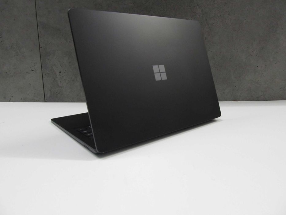 Microsoft Surface 13,5" Laptop 4 i7 11-Gen 16GB 256SSD Dotyk 2256x1504