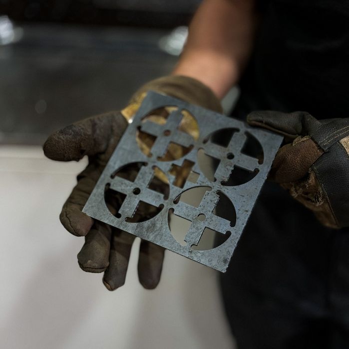 Лазерна плазмова порізка металу - лазерна різка та гнуття