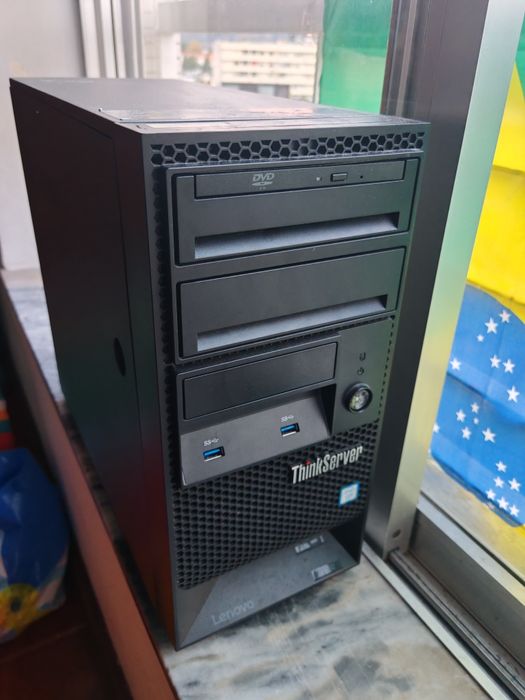 Thinkserver TS150  Intel Xeon E3-1245 v6 @ 3.70GHZ x8 + 64gb ram