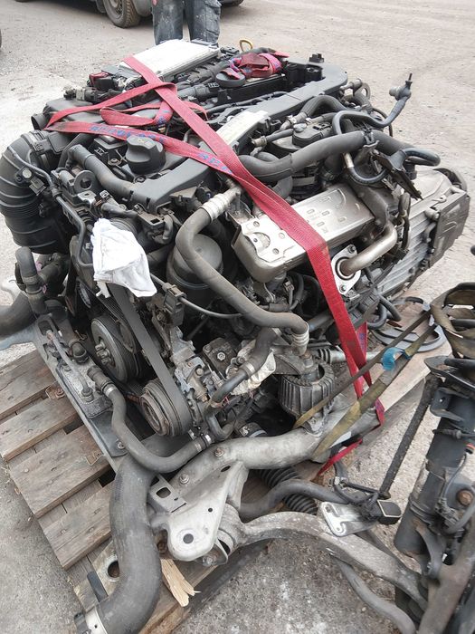 silnik plus skrzynia biegów Mercedes E212