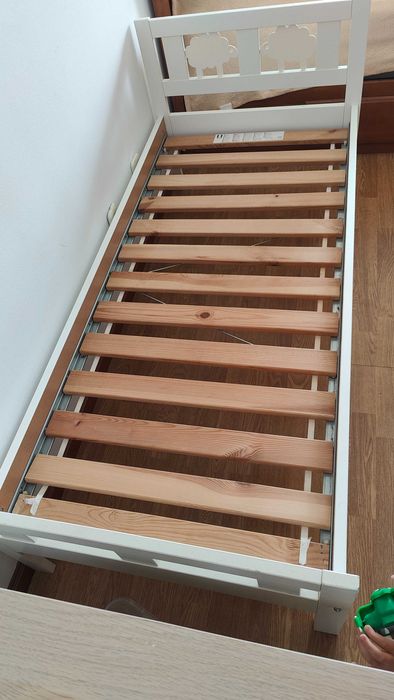 Cama baixa IKEA para bebé/criança 160×70