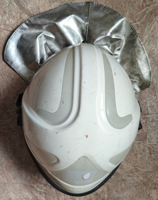 Каска пожарного Рacific helmets f7
