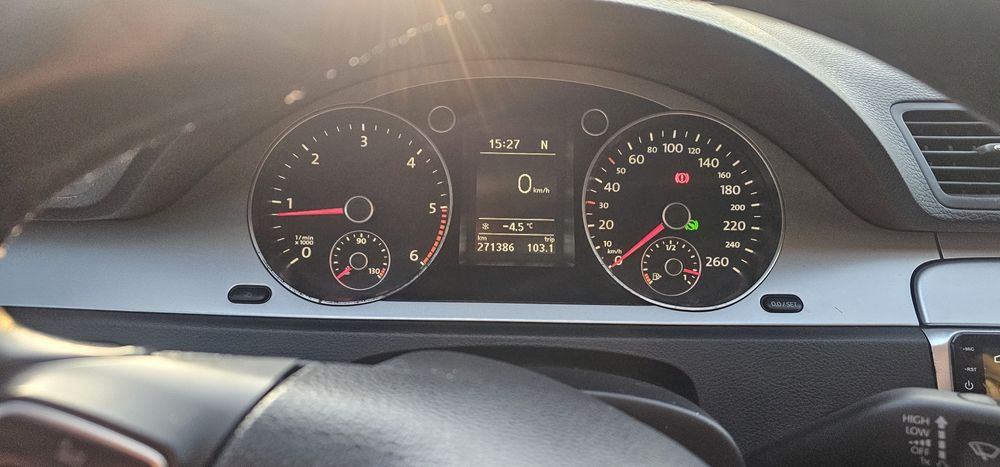 Wolksvagen  PASSAT B6