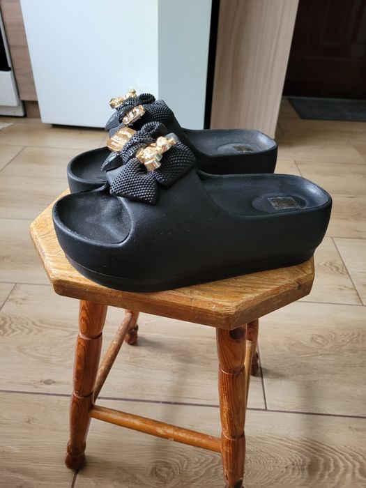 Sprzedam klapki rozmiar 38/39