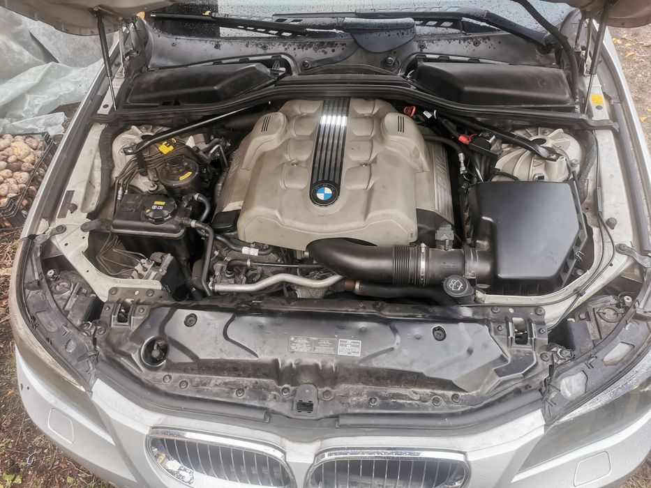 BMW E60 545i 4.4 V8 N62B44 + LPG  180tys km— Japonia - po kolizji