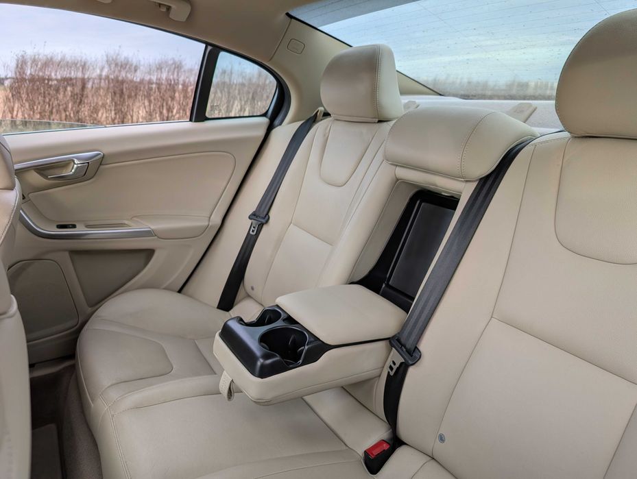 Volvo S60 T5 AWD