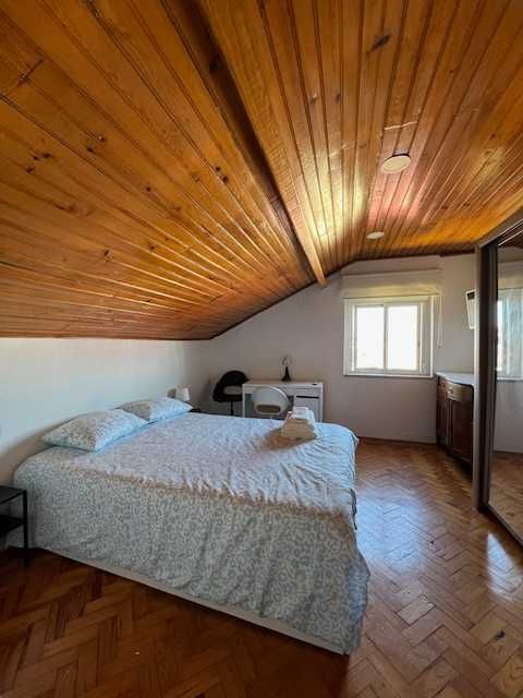 Quarto Suite Casal Corroios
