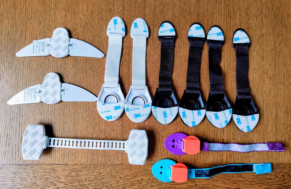 Zabezpieczenia przed dziećmi szafek, szuflad, drzwi przesuwnych zestaw