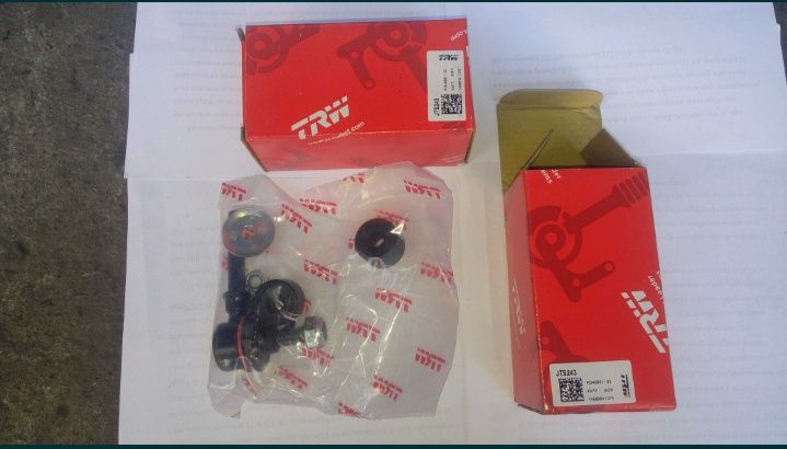 Тяга стабилизатора JTS 243 TRW