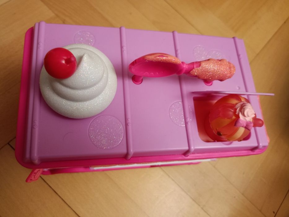 Samochód cukiernia Nim Nums dla dziewczynki.