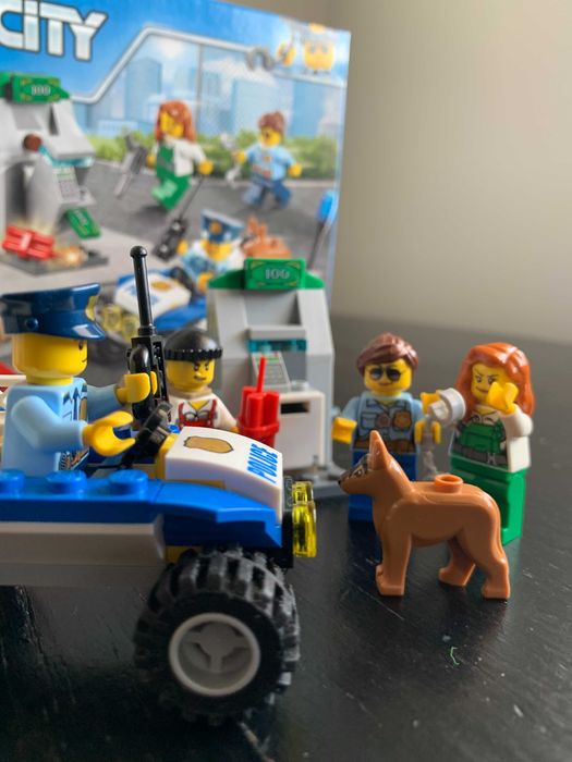 LEGO CITY 60136 Policia Starter Set