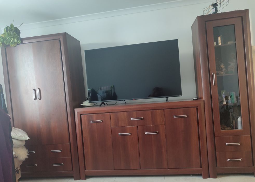 Zestaw trzyczęściowy mebli komoda witryna szafa