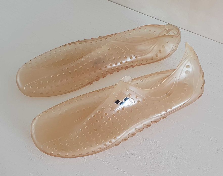 чоловічі аквашузи