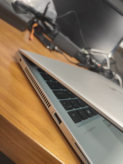 Portátil HP i5 - 12Gb Ram