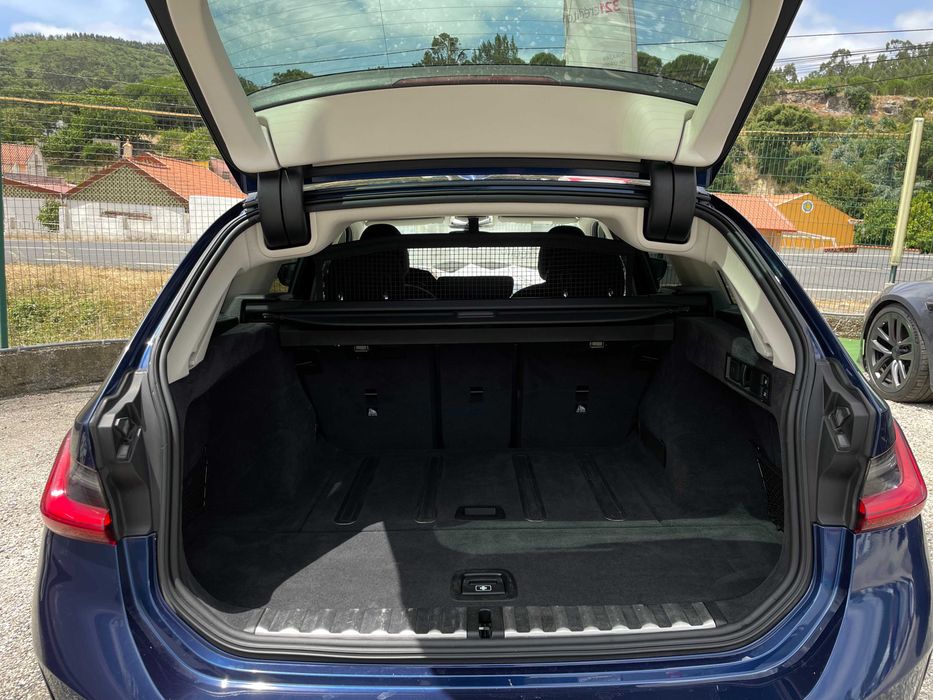BMW 320d Touring xDrive Line Sport Auto NACIONAL