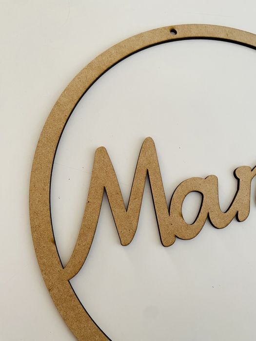 Aro em madeira com nome Maria