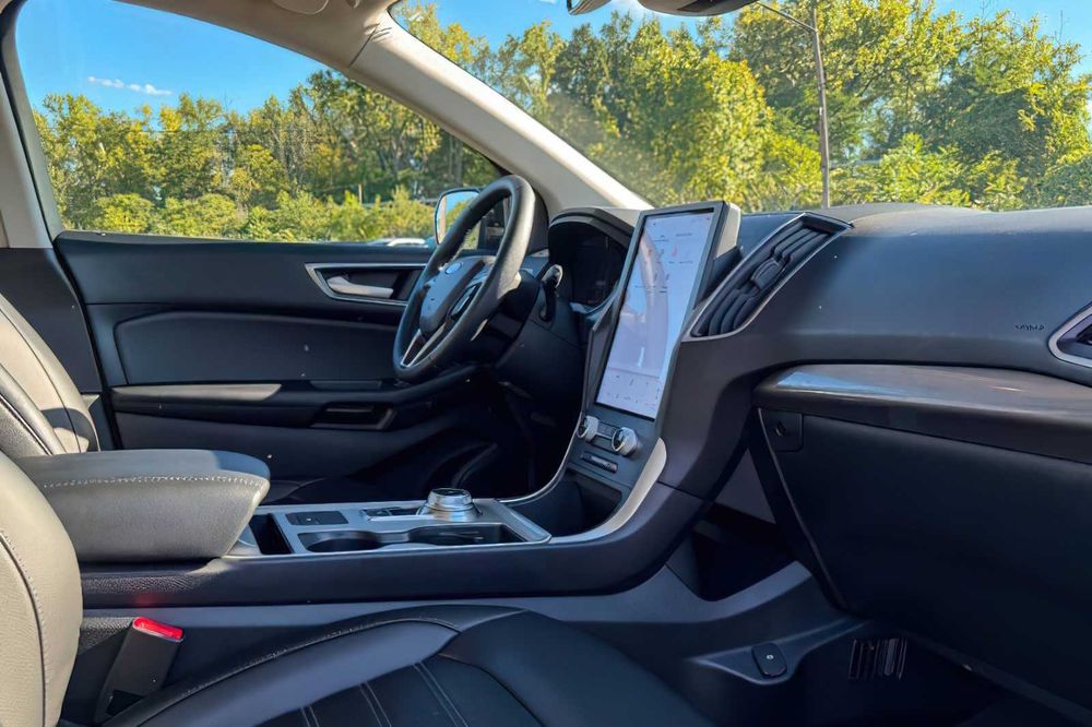 Ford Edge      2023