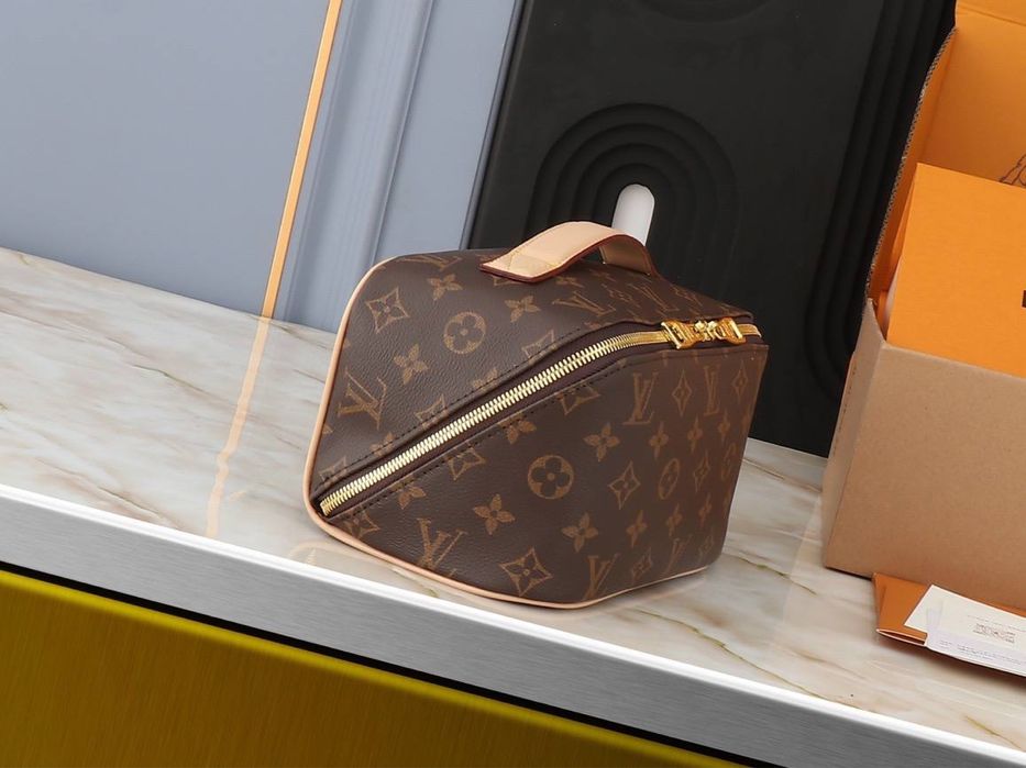 Косметичка нессесер Louis Vuitton