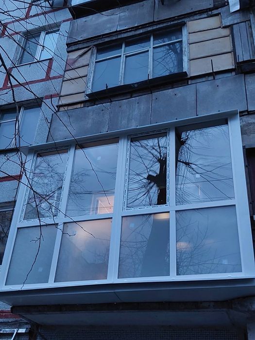 Балкон под ключ , ремонт , остекление балкона .