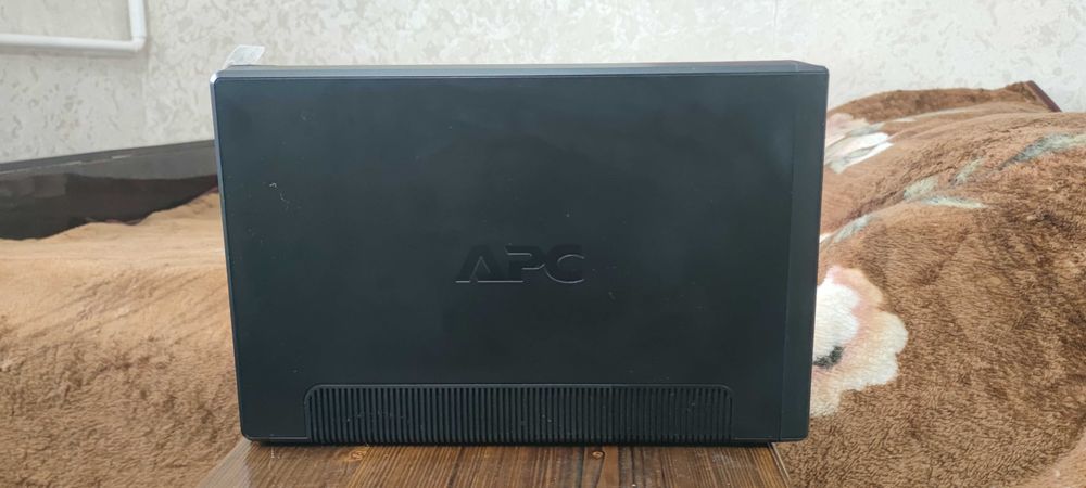 ДБЖ APC Back-UPS Pro 1600VA (BR1600MI)