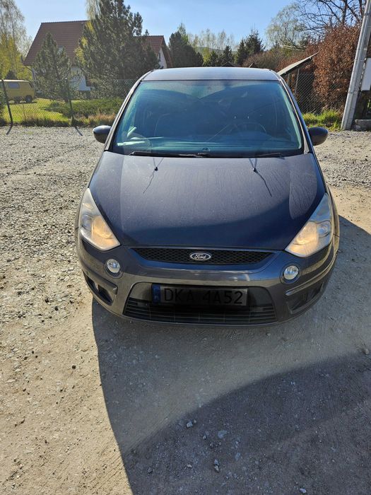 Samochód osobowy Ford S-max