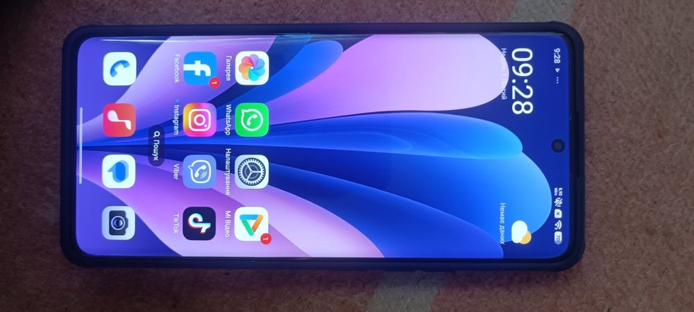 Redmi note 13 pro +.  12 /512