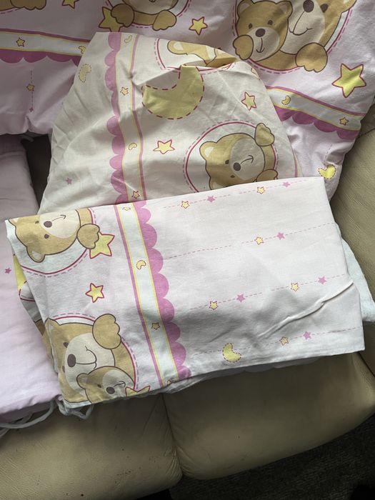 Бортики з балдахіном