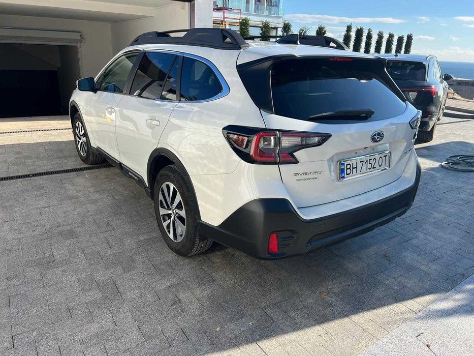 Subaru Outback 2020 не битая, первый владелец