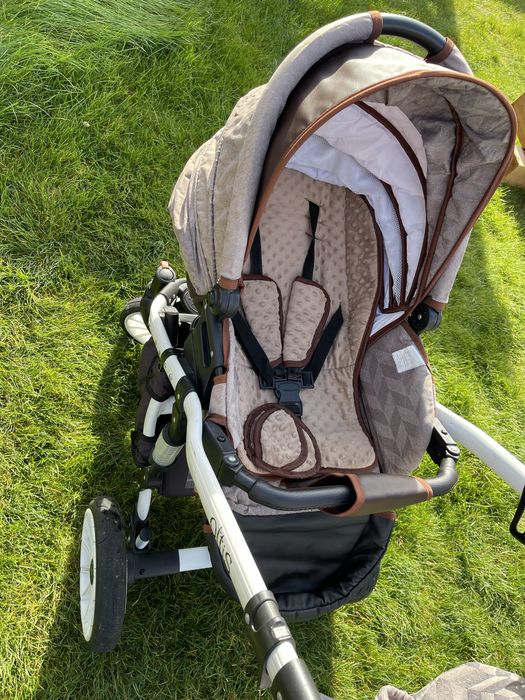 Sprzedam mało uzywany  wozek Adbor Ottis 2 w 1