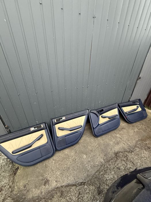 Дверные карты Audi a6c5