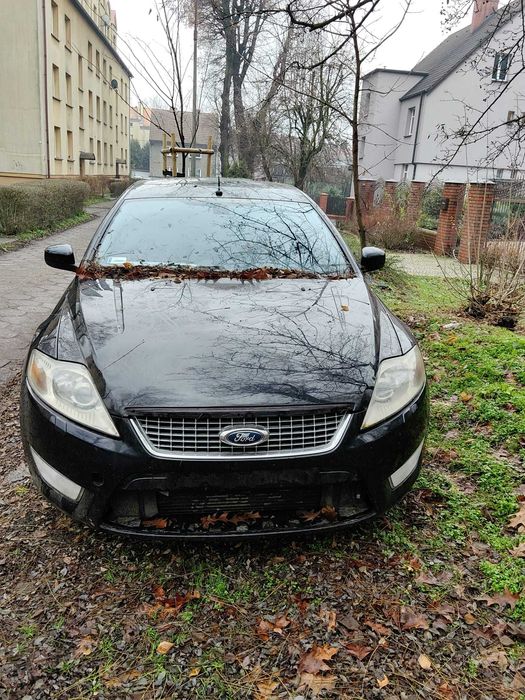 Ford Mondeo mk4 uszkodzony