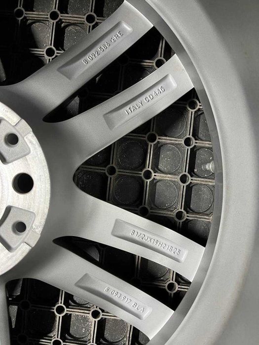 ДИСКИ BMW  R19  5X112 ET25 DIA66.6