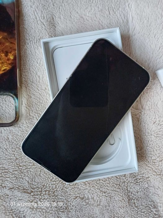 iPhone 13 128GB Biały (Starlight) | BDB Stan | Bateria 88% | Od osoby prywatnej