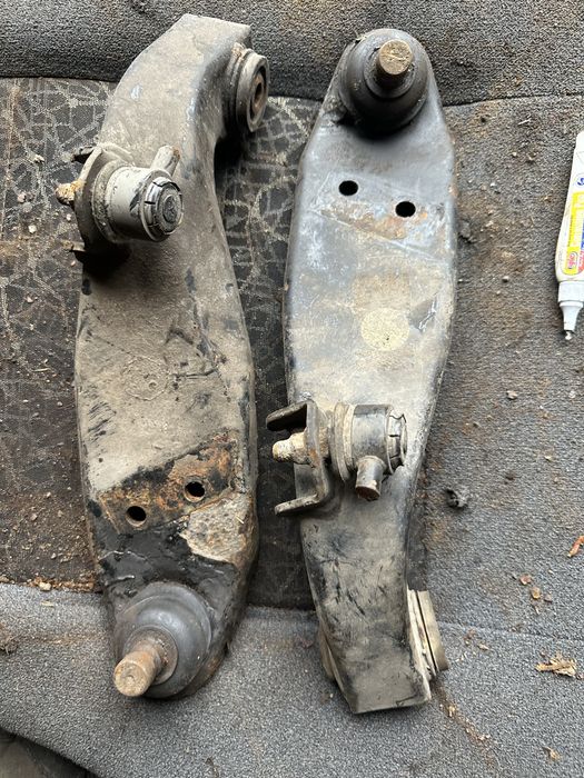 Передний рычаг левый правый чери джаги qq