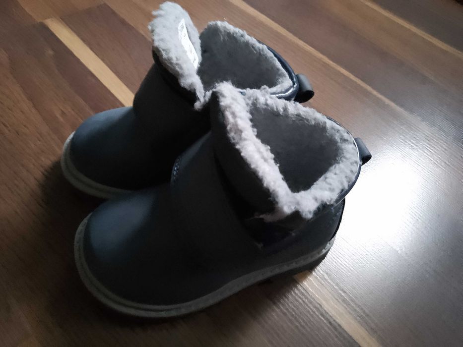 Dziecięce trzewiki ocieplane r. 21