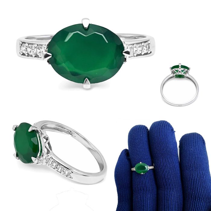 Серебряное кольцо с зеленым агатом