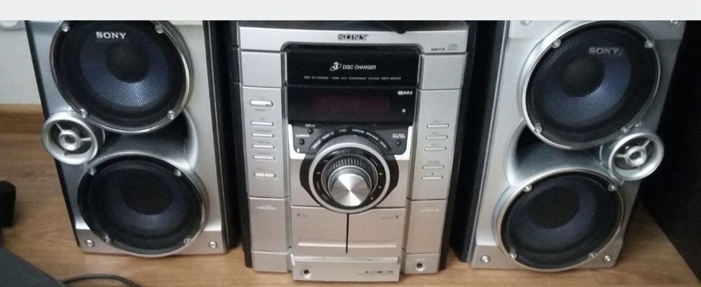 Sprzedam wieze  sony